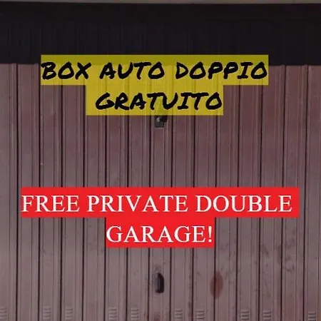 Aleph With Free Private Parking, Next Train Station Appartement Como
