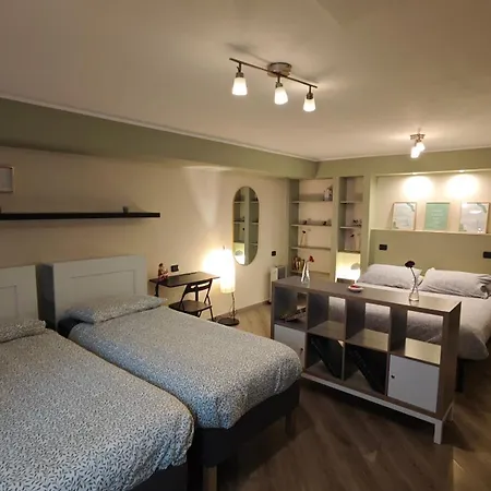 Aleph With Private Parking, Next Train Station Appartement