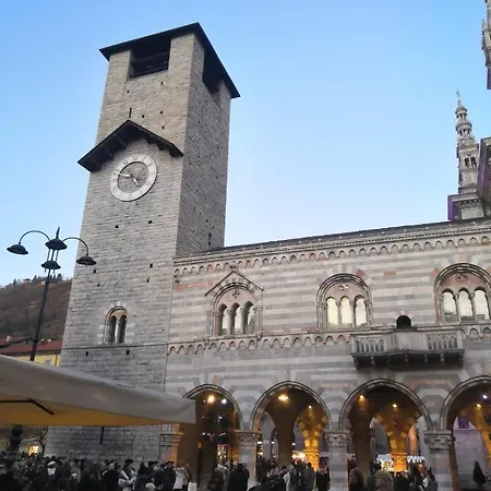 Aleph With Free Private Parking, Next Train Station Appartement *