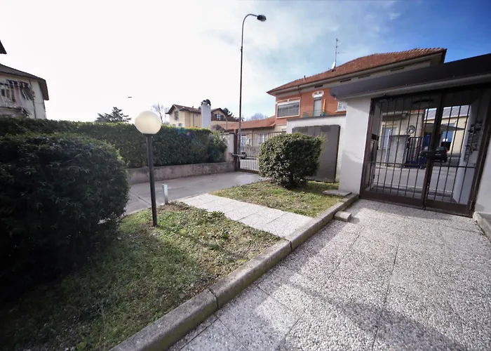 アパート Aleph With Private Parking, Next Train Station コモ