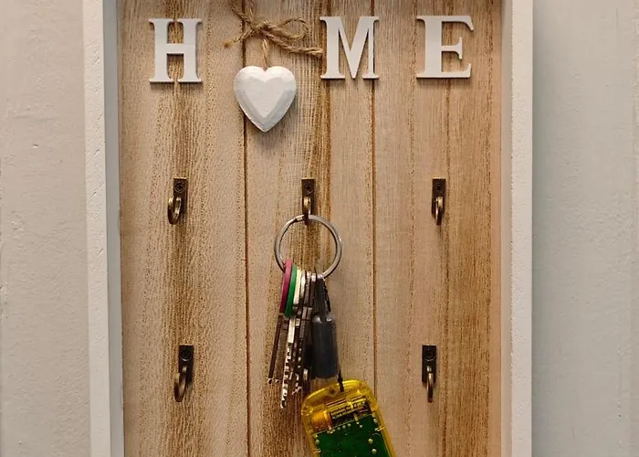 Aleph With Private Parking, Next Train Station コモ