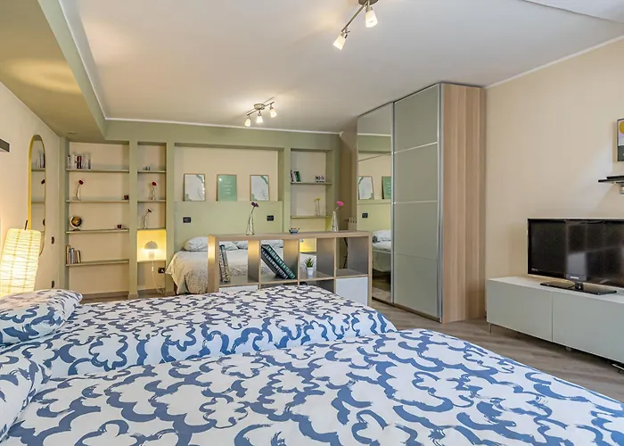 Apartamento Aleph With Private Parking, Next Train Station *