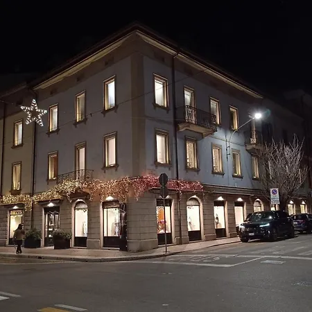 Aleph With Private Parking, Next Train Station * Como