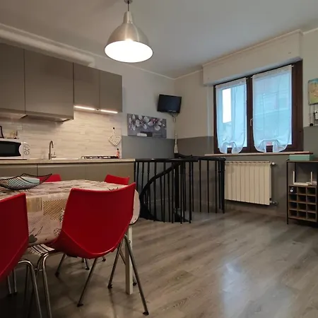 Aleph With Private Parking, Next Train Station * Como