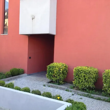 Aleph With Private Parking, Next Train Station Como