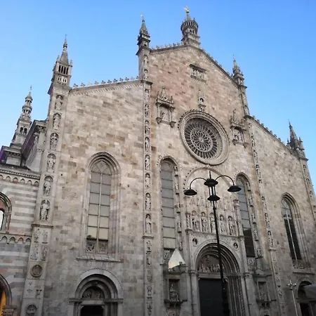 Aleph With Private Parking, Next Train Station * Como