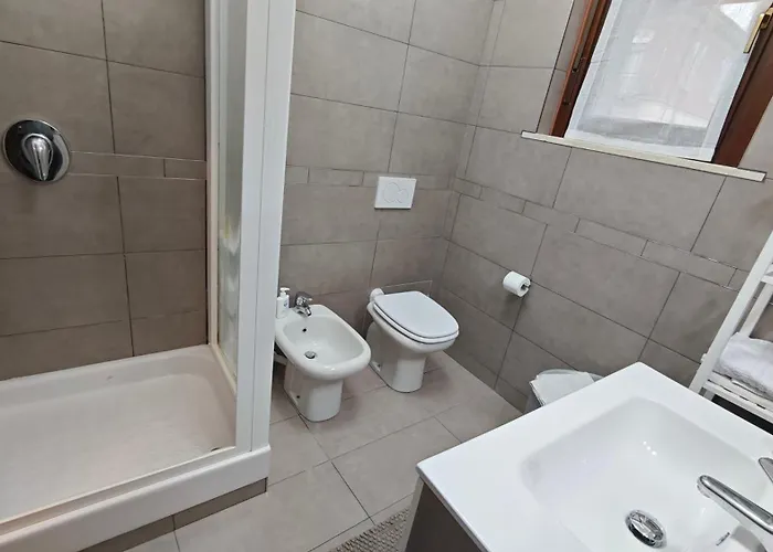 Apartment Aleph With Private Parking, Next Train Station Como